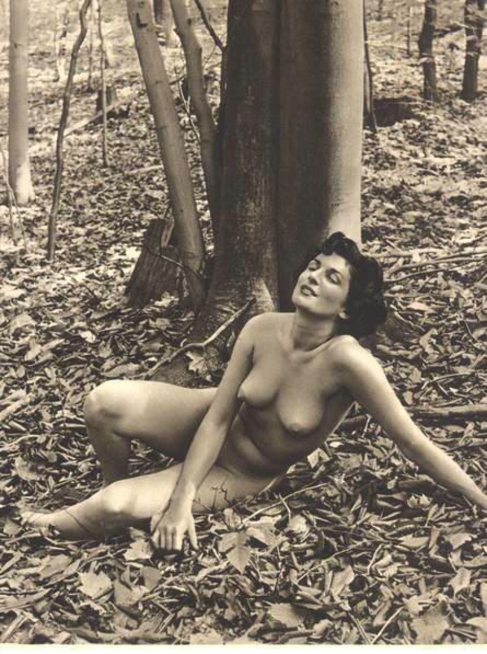 Ретро голая гимназистка