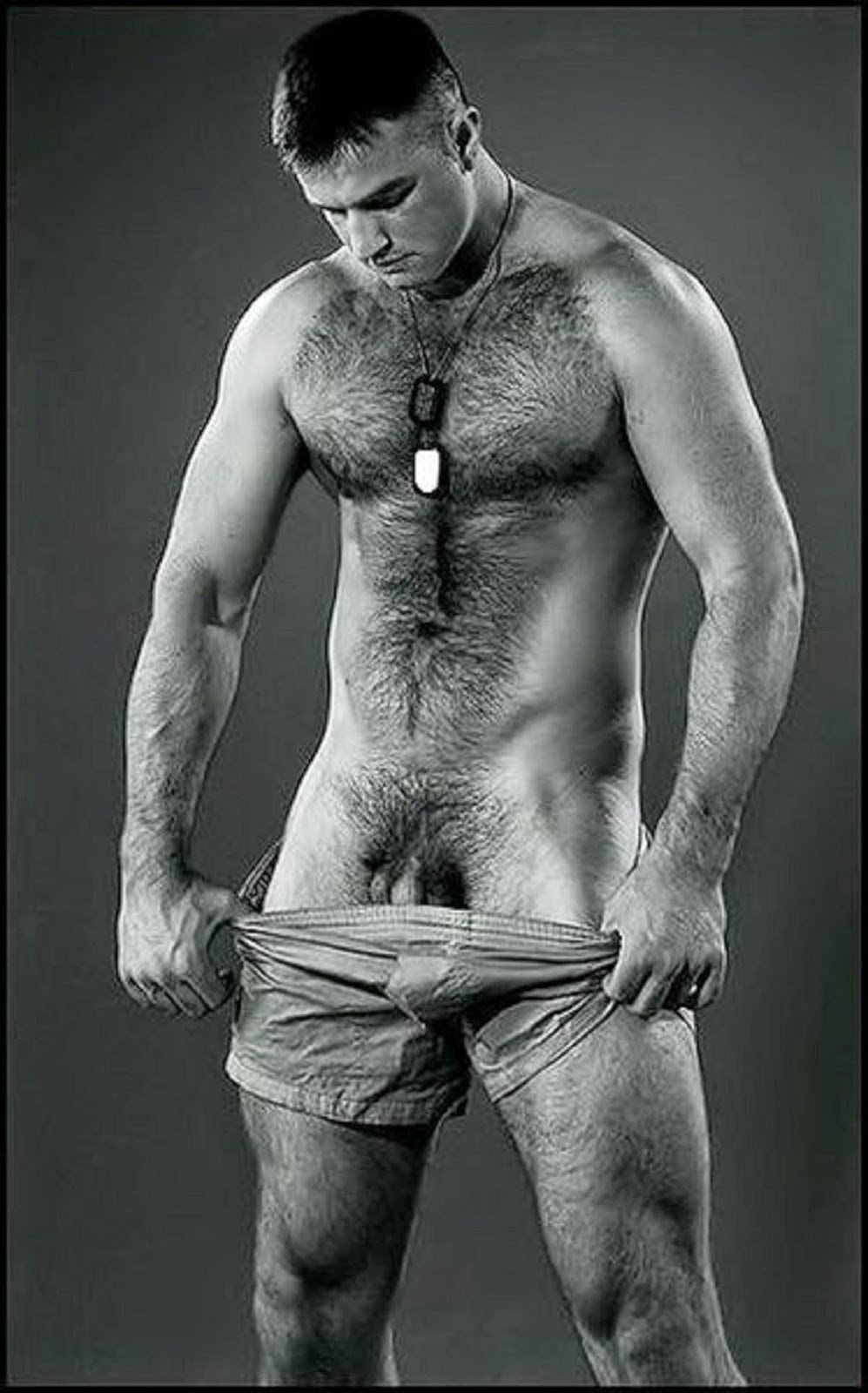 Красивые голые волосатые парни