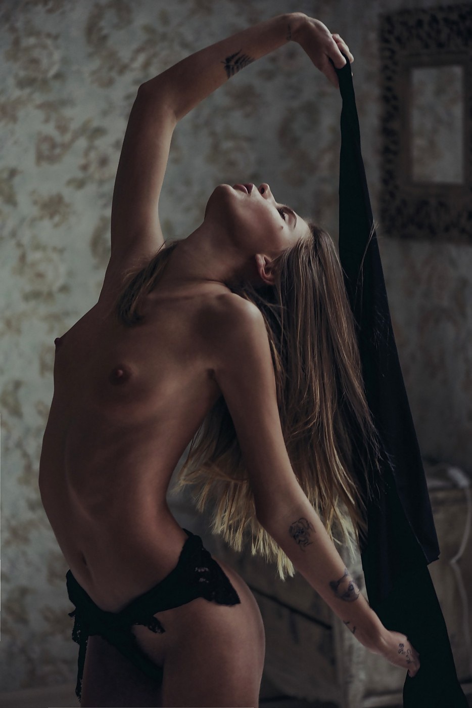 Даша Маринина модель ню