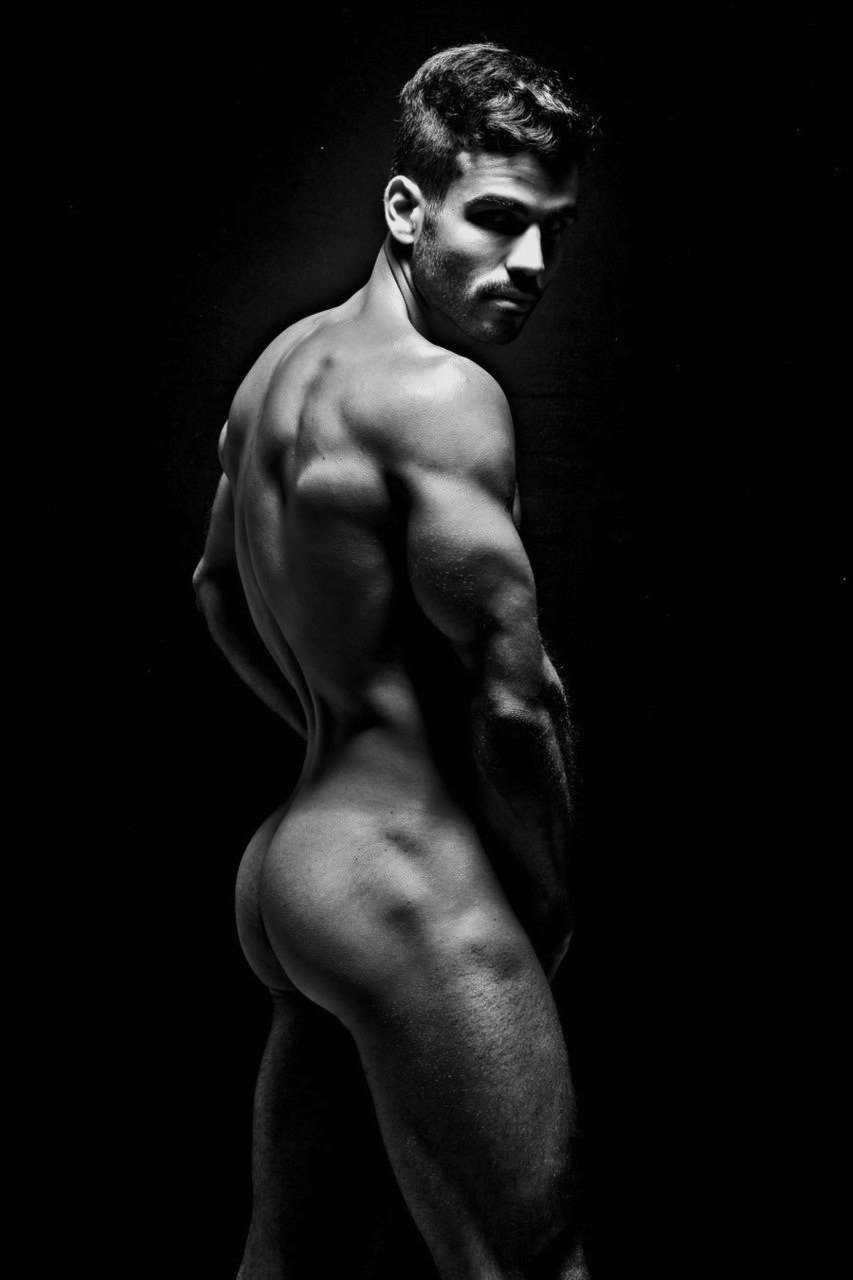 Самые красивые голые мужчины