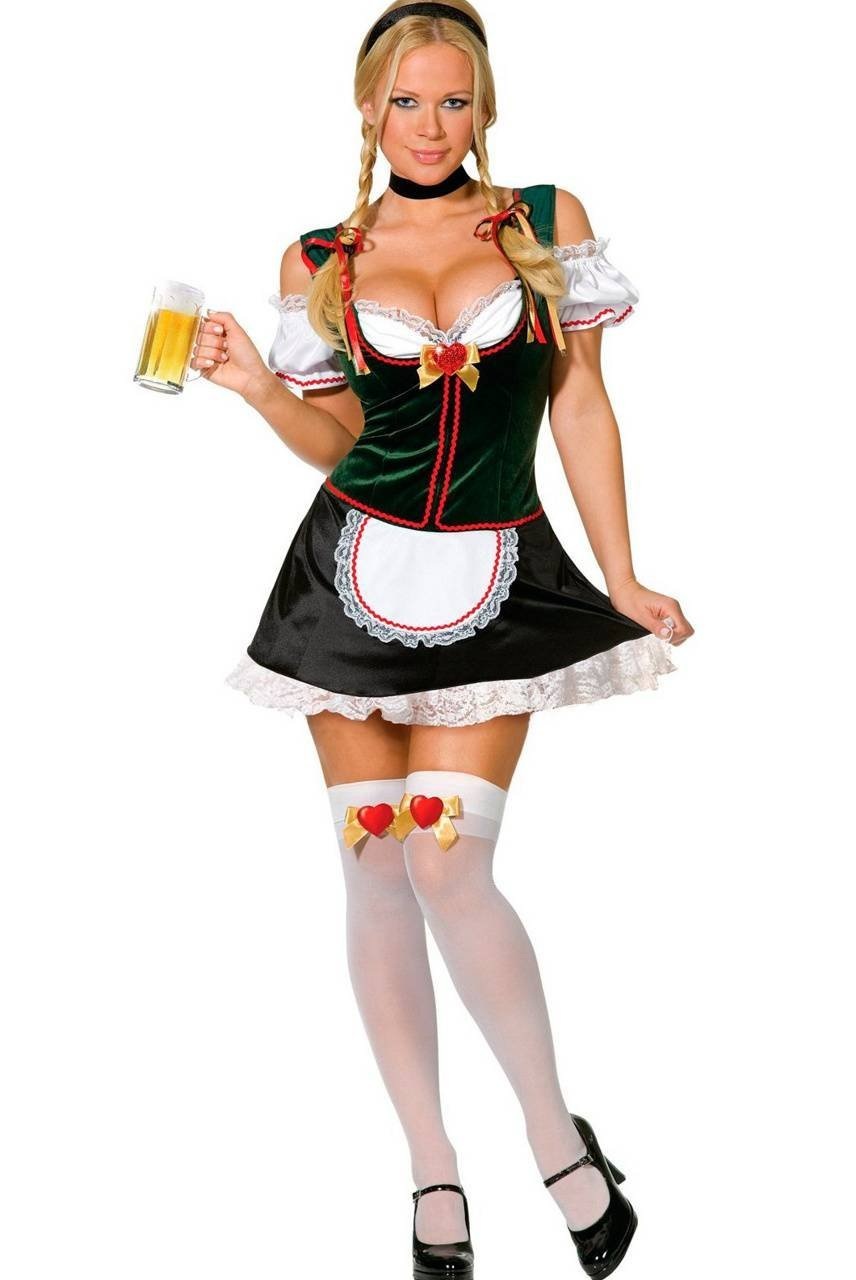 Голая грудастая официантка