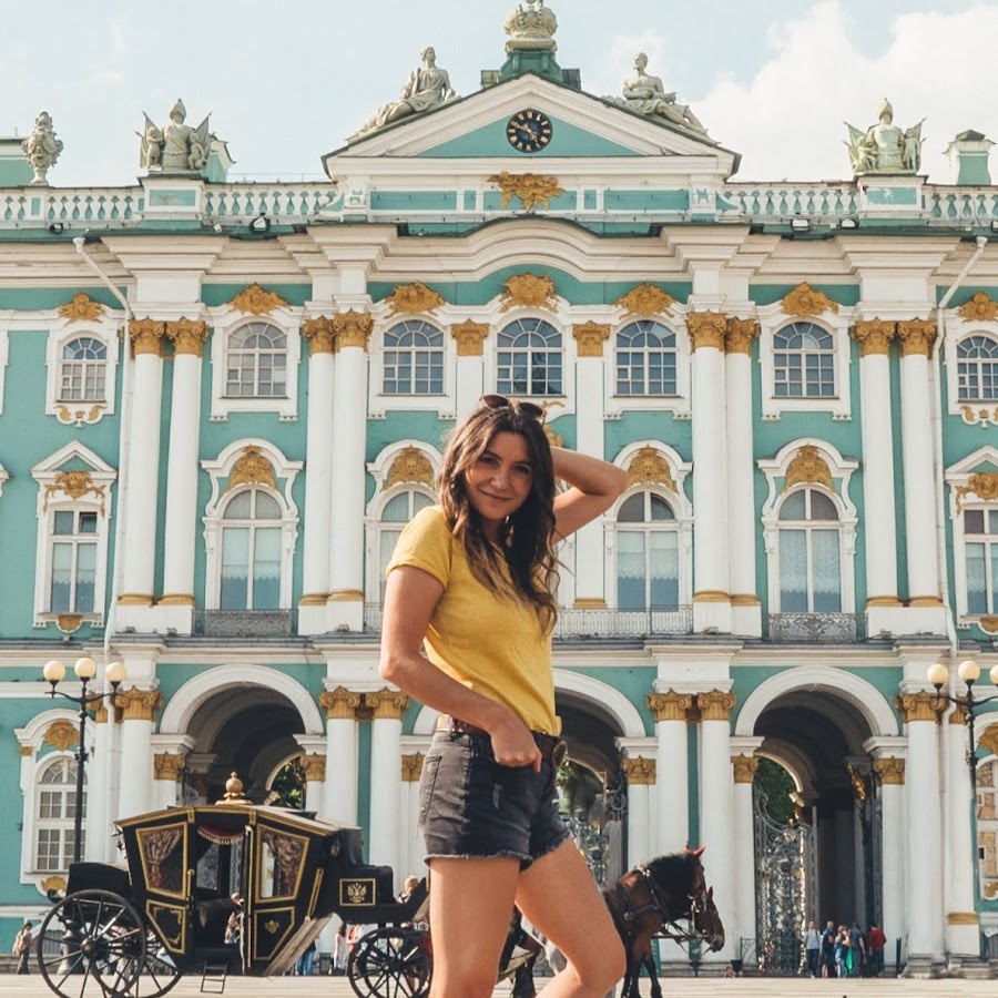 Надин Мисенева