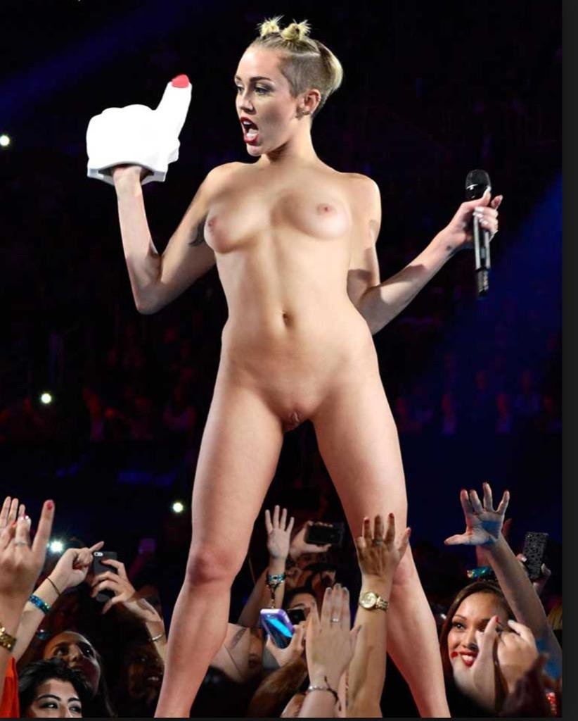 Голая Майли Сайрус Майли