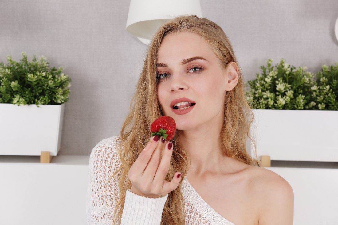 Лорен Strawberry