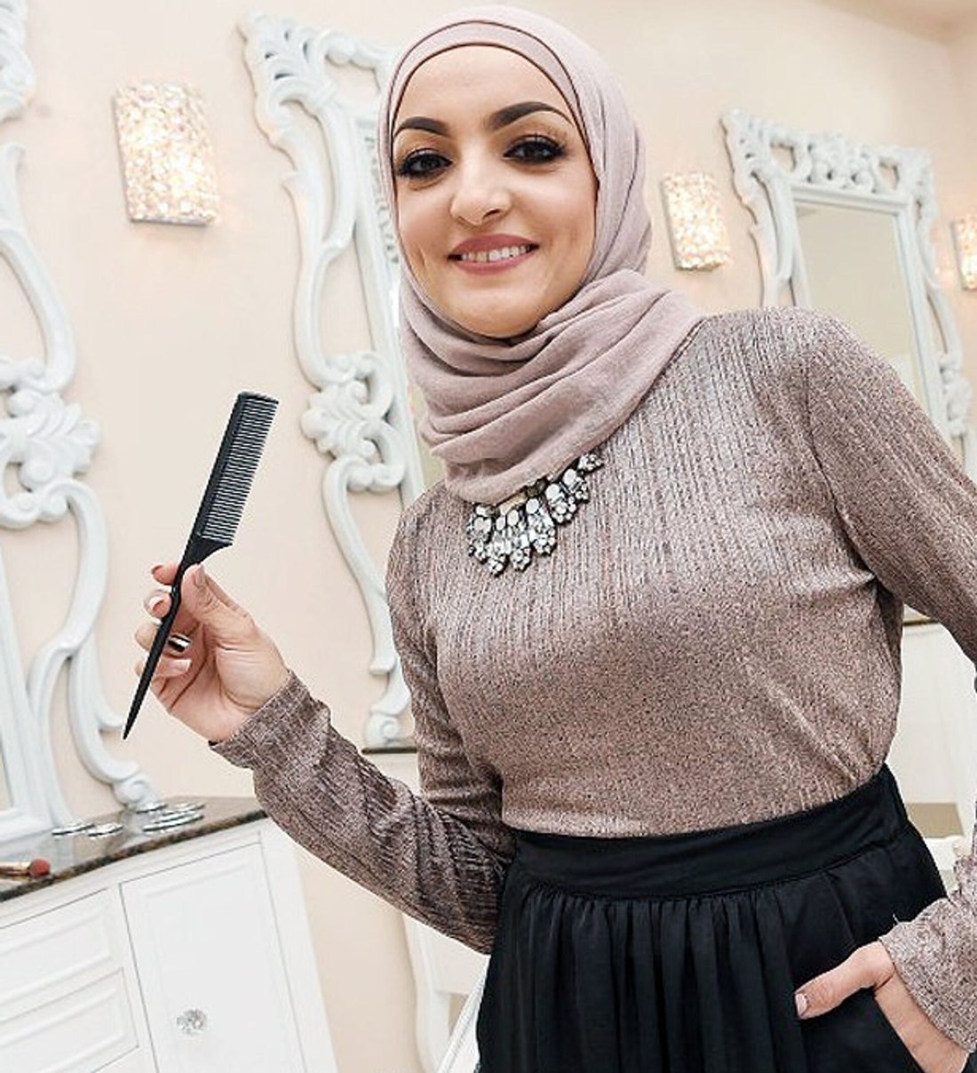 Арабки сисястые в машине хиджаб