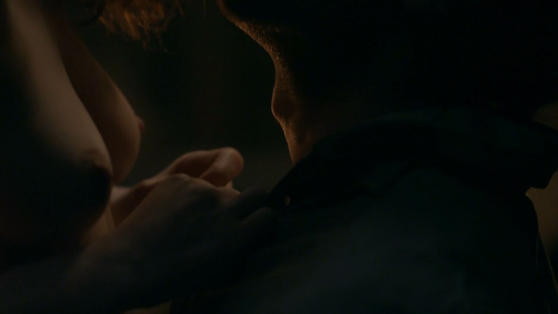 Софи Куксон постельная сцена