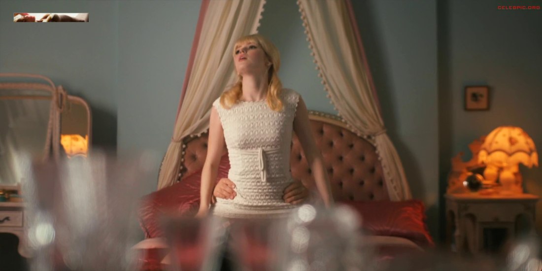 Софи Куксон голая в фильмах