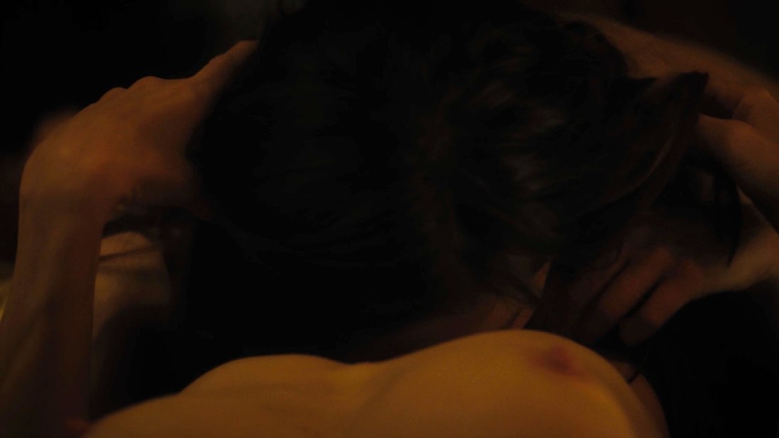 Софи Куксон голая голая