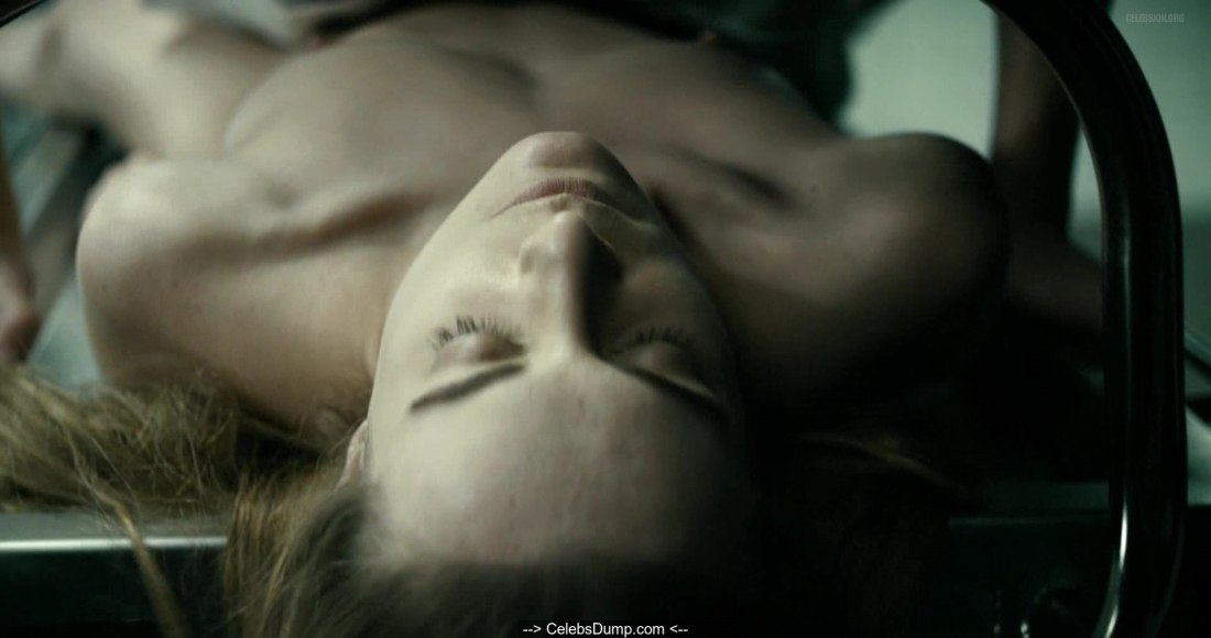 Александра Ревенко голая