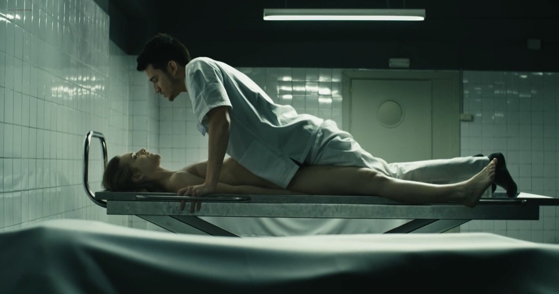 Белен Фабра нимфоманка