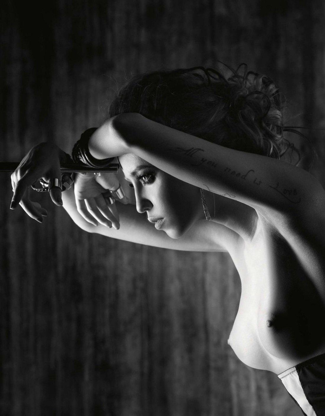 Надя Дорофеева голая грудь