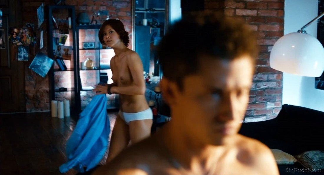 Актриса Мария Пирогова с голыми сиськами