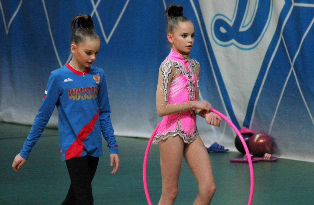 Молодые лесби близняшки