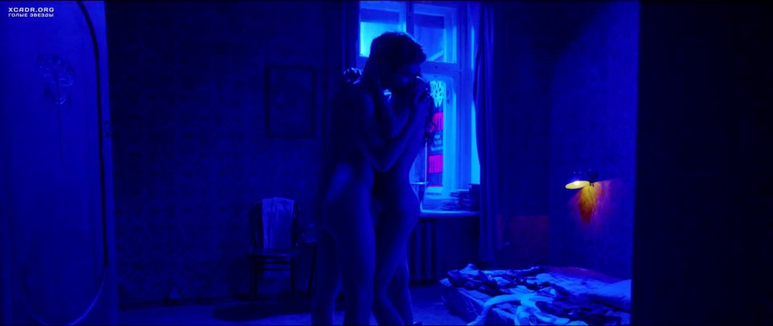 Паулина Андреева голая Саранча