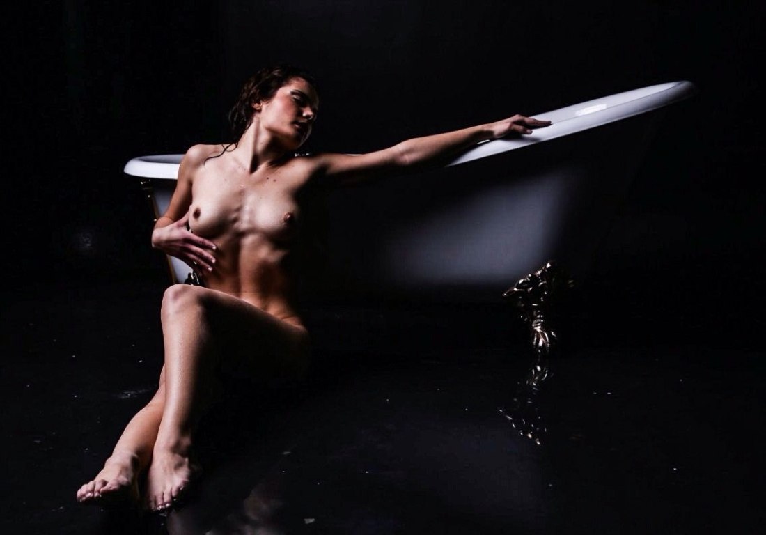 Эротические студийные фотоработы