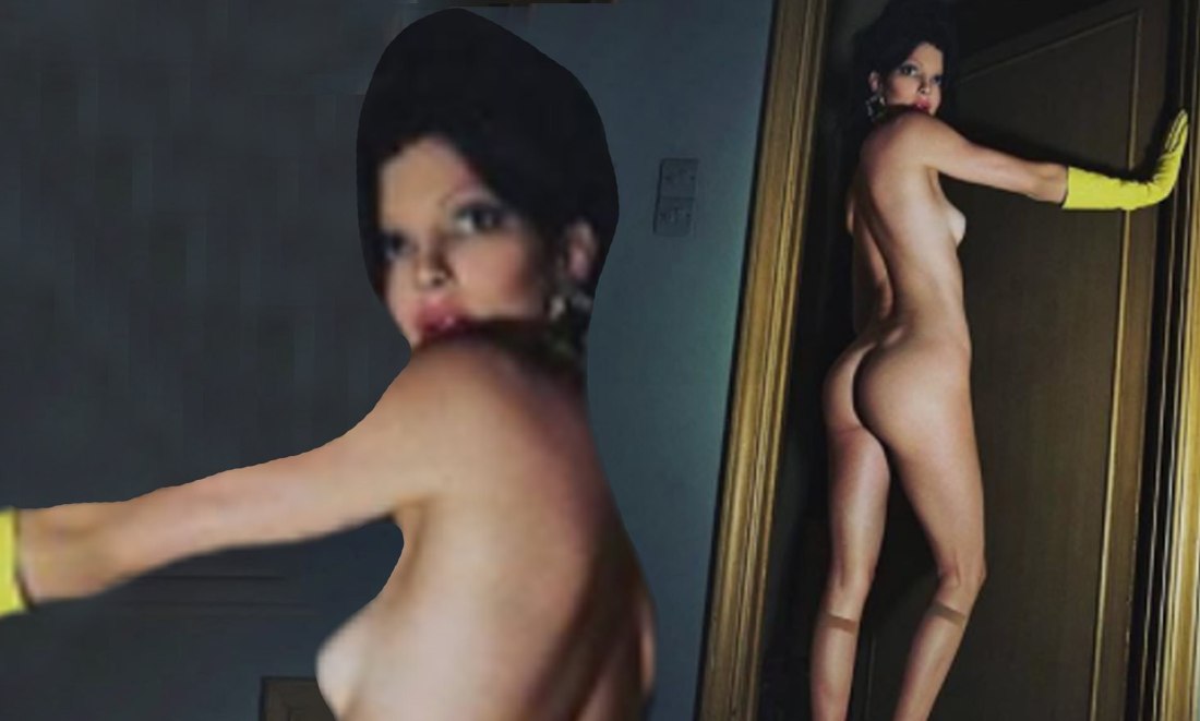 Соня Рейн в купальнике