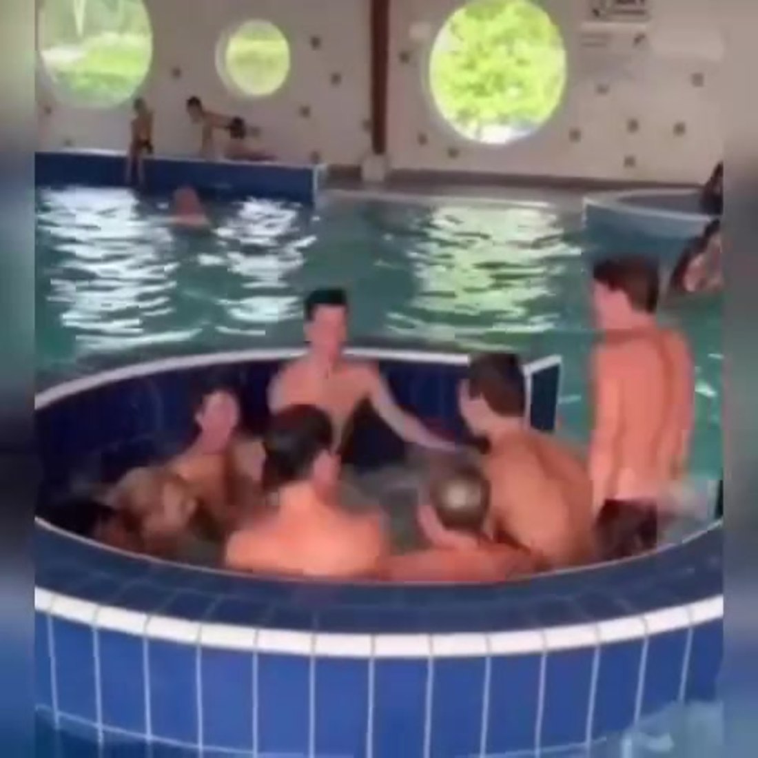 Сумасшедшая групповуха на море