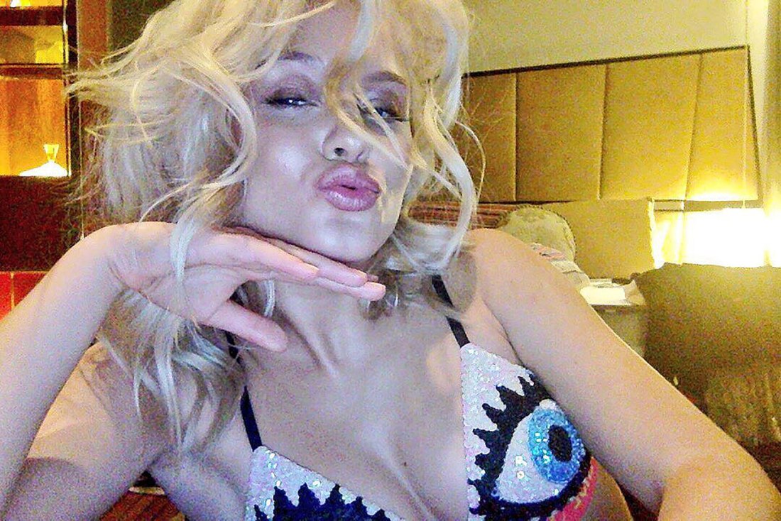 Zara Larsson в Нижнем белье