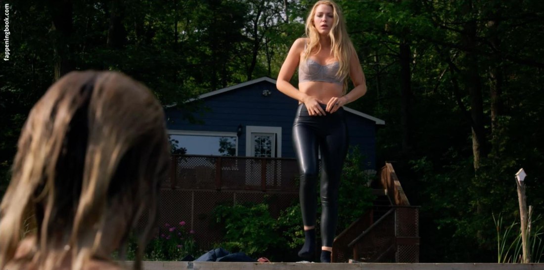 Стефания Нельсон голые сиськи