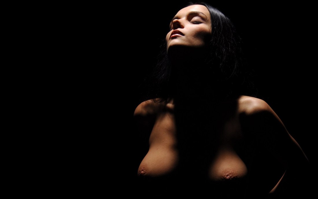 Красивое голое женское тело