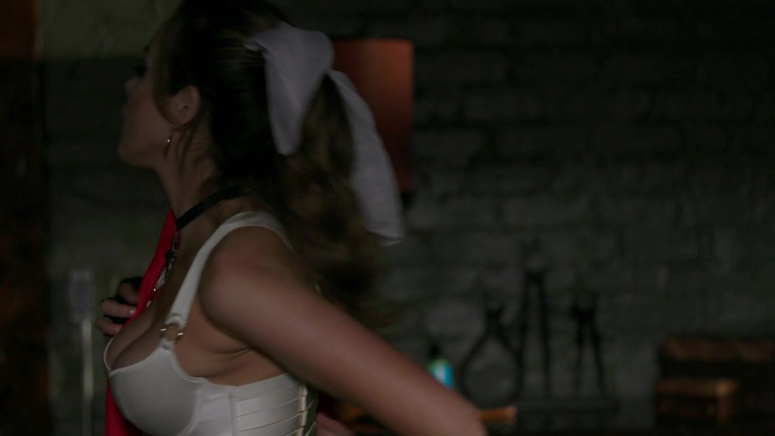 Виктория Джастис и Элизабет Гиллис sex