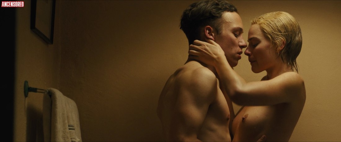 Натали Бенсел волк с Уолл стрит