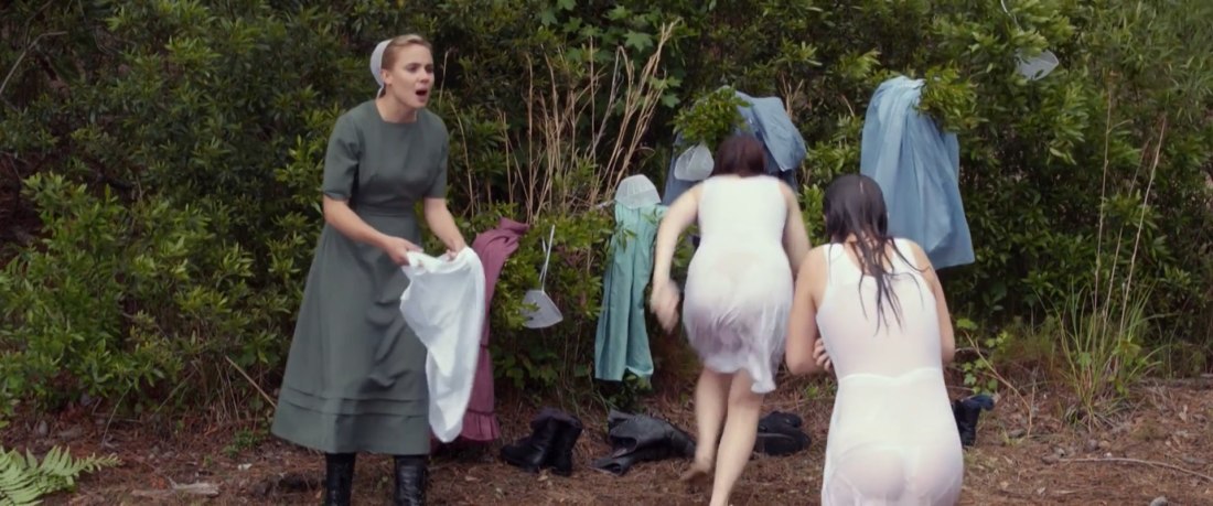 Алисия дебнем-Кери попка