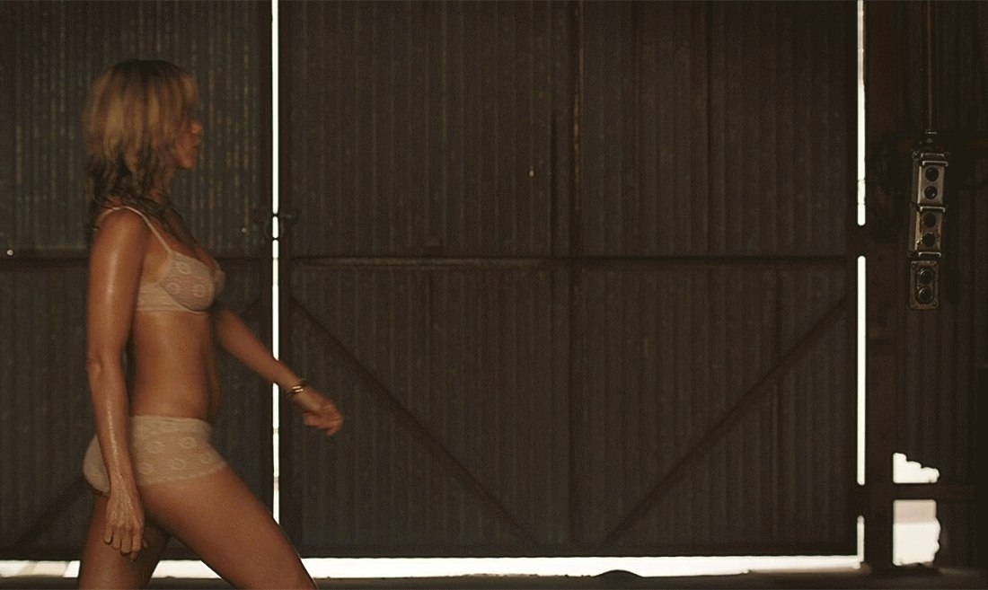 Дженнифер Энистон анал