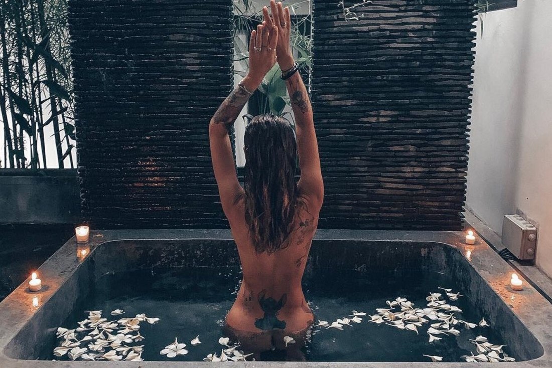 Айза Анохина порнографии