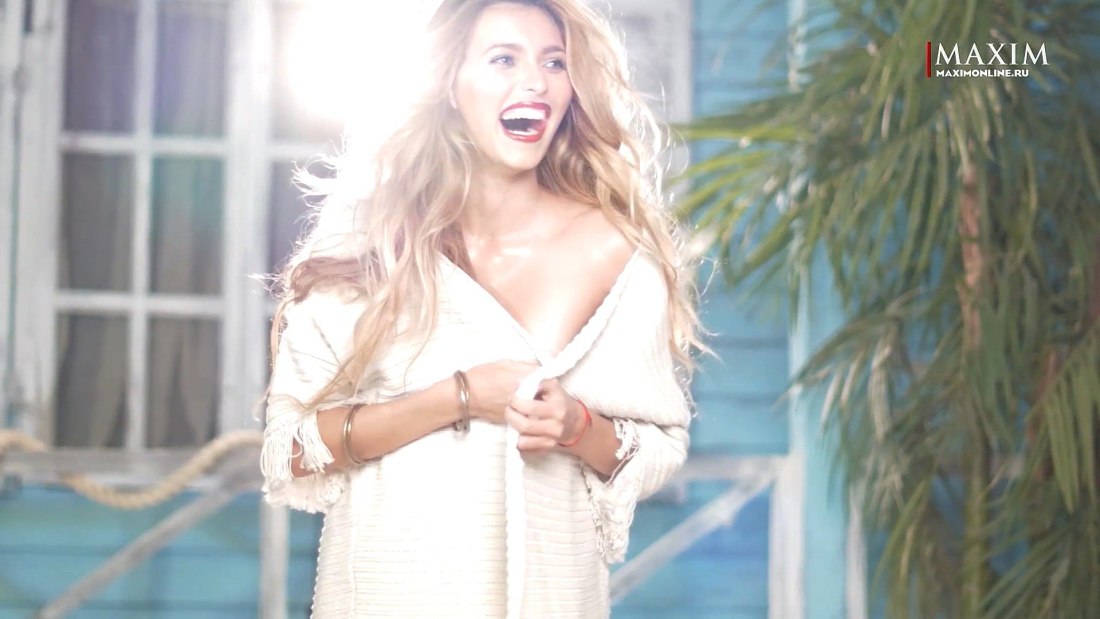 Регина Тодоренко ноги