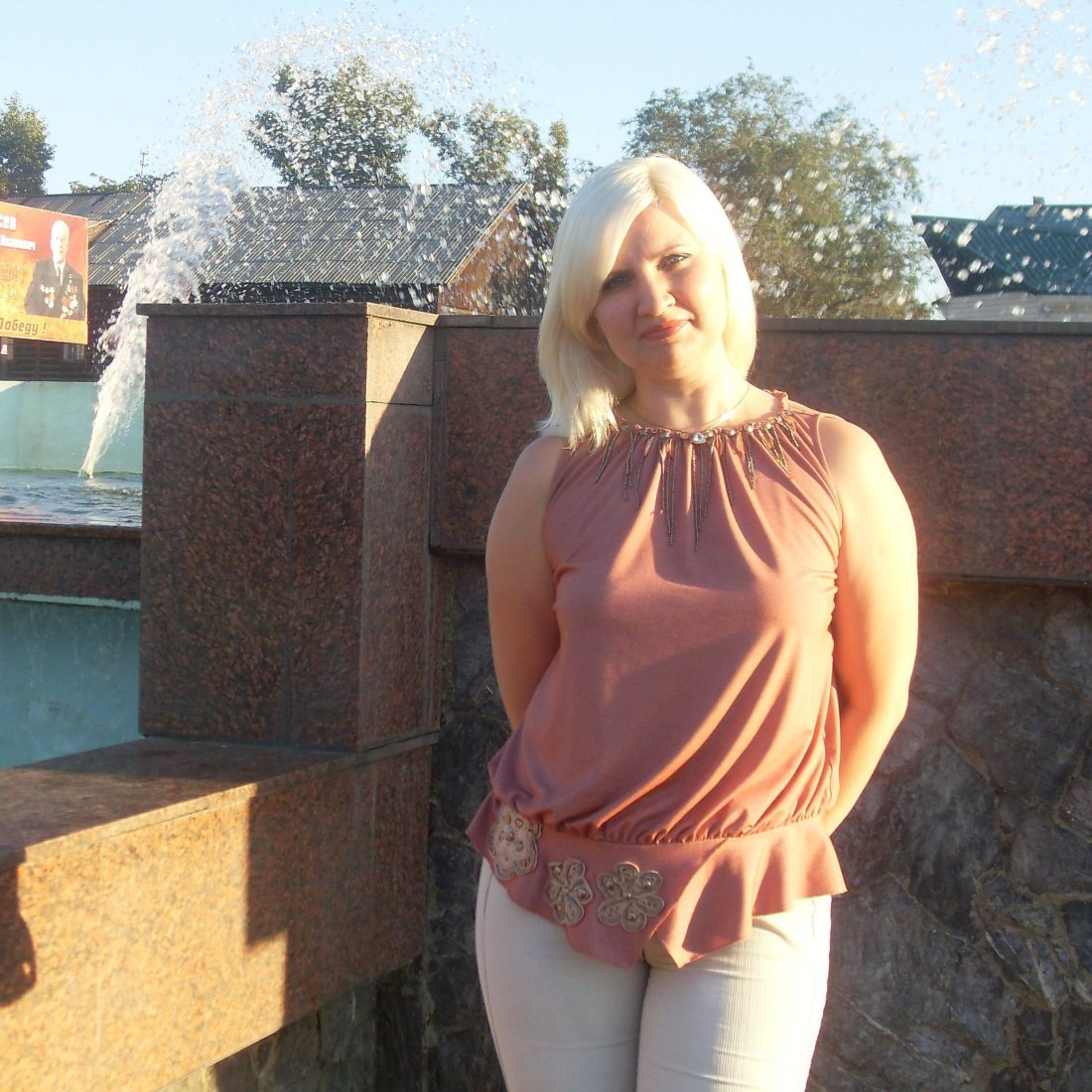 Голая старушка с пышными формами