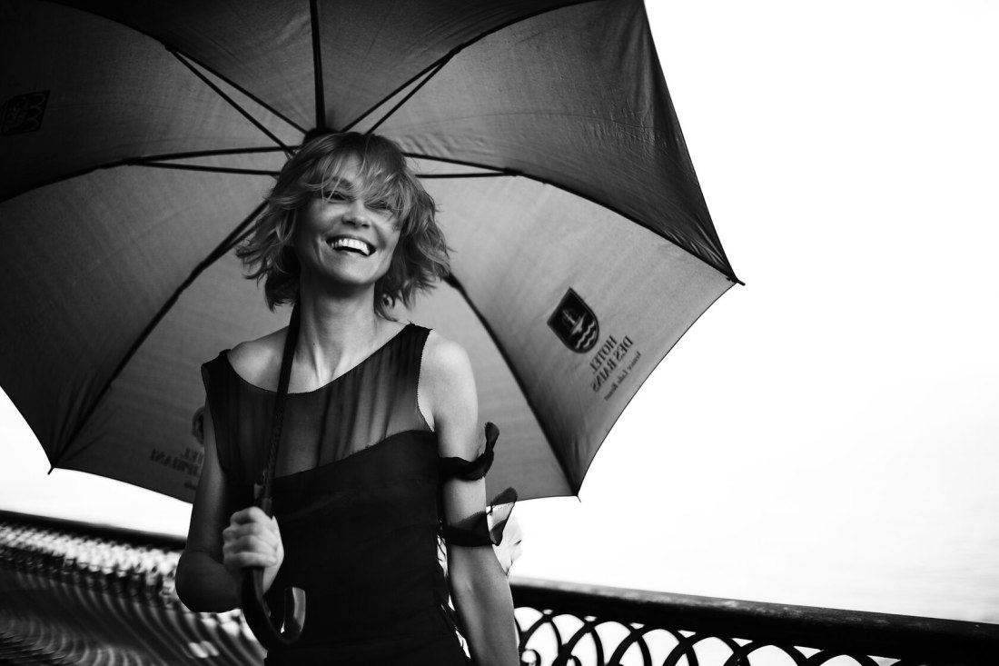 Ингеборга Дапкунайте на пляже