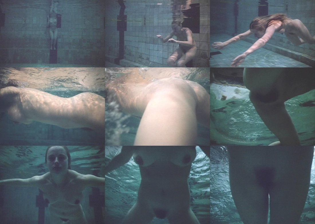 Девушки голышом в самолете