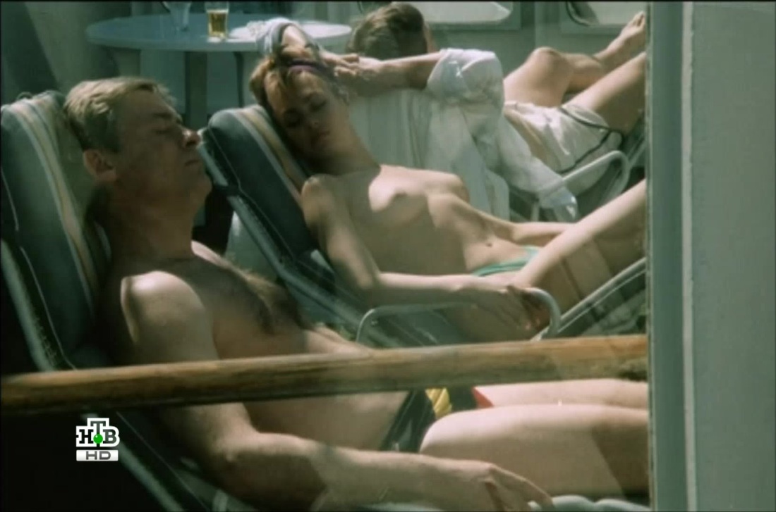 Девушки голышом порнография