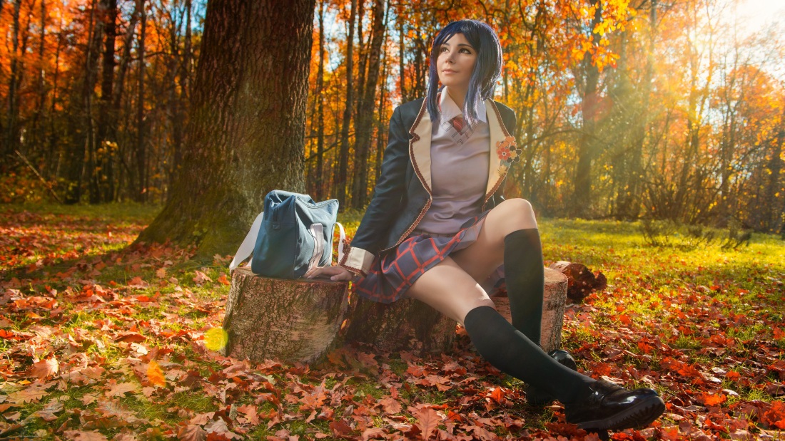 Заставка на экран девушки моют экран