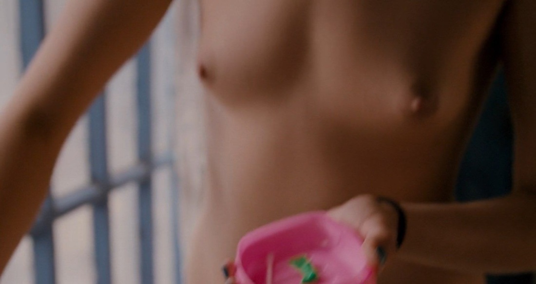 Александра Бортич голая в фильме