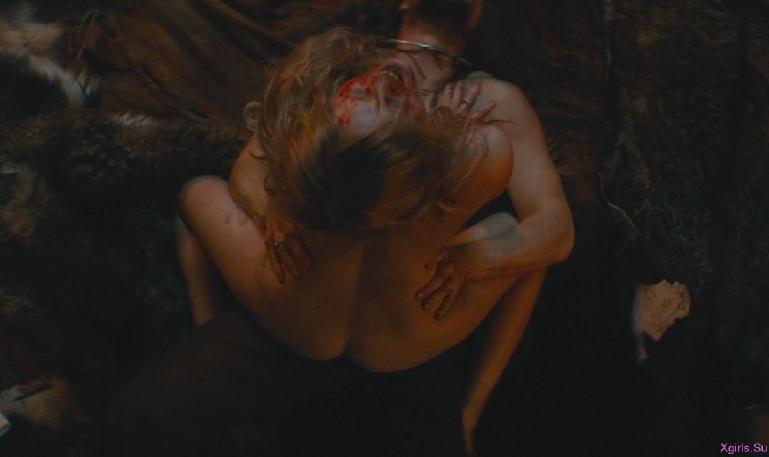 Александра Бортич сиськи