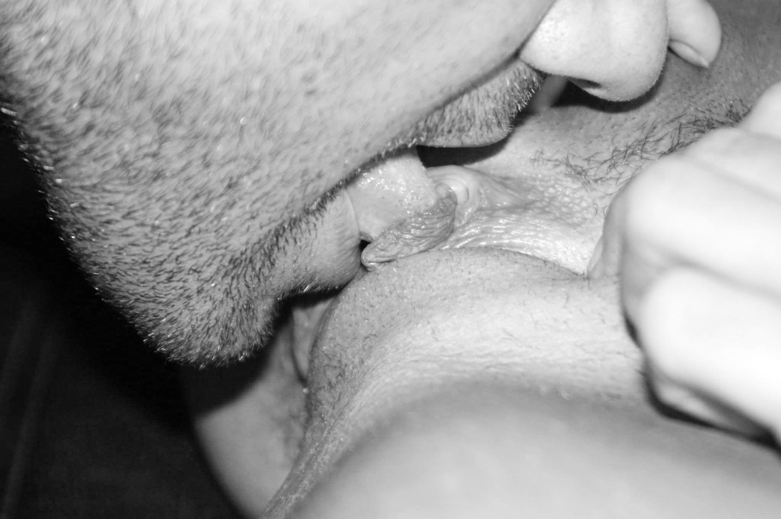 Кунилингус крупным планом