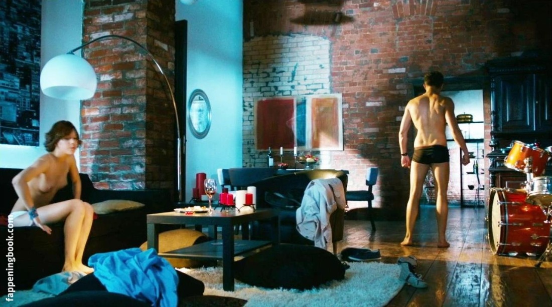 Мария Пирогова темный мир грудь