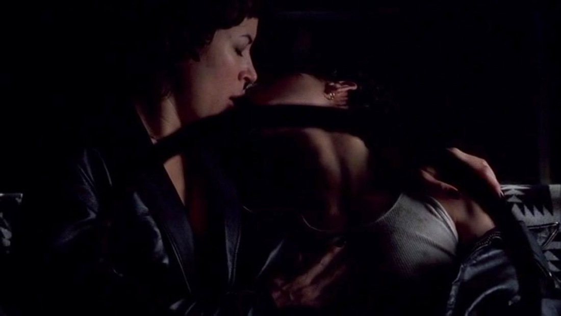 Дженнифер Тилли голая побег