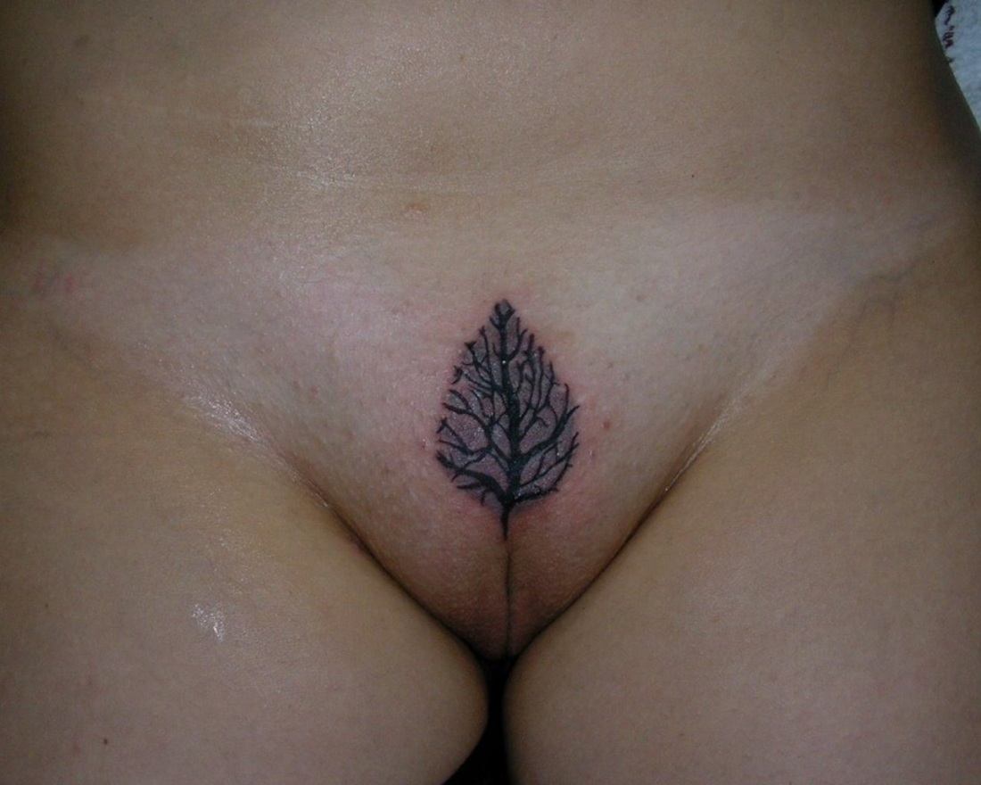 Бритьё интимной зоны женская