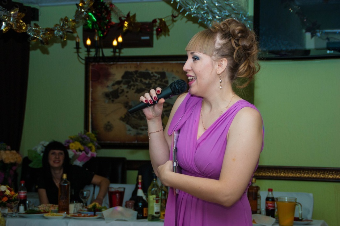 Екатерина Мостепан ведущая Екатеринбург