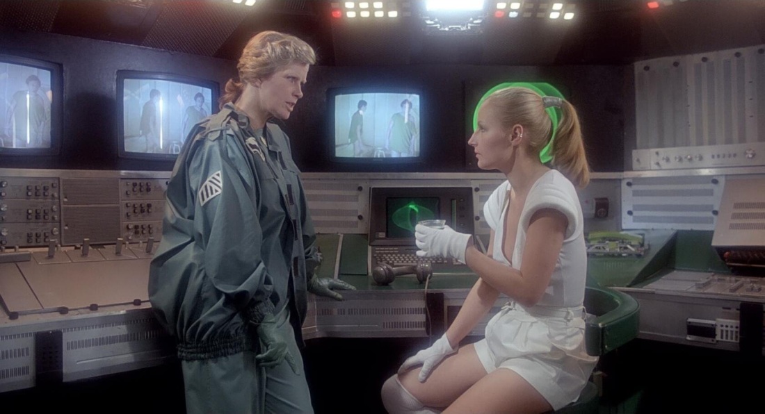 Фото голые титьки Божены Стрыйкувны