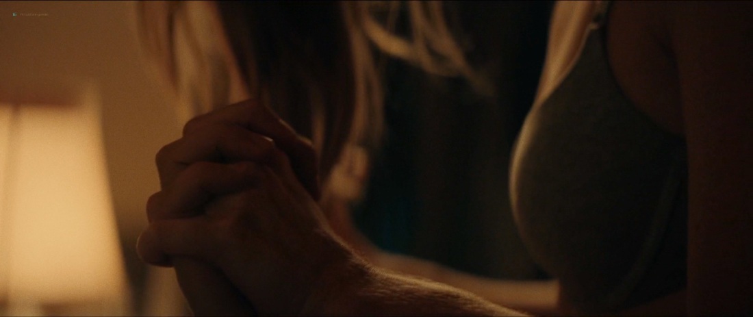 Изабель Лукас плейбой