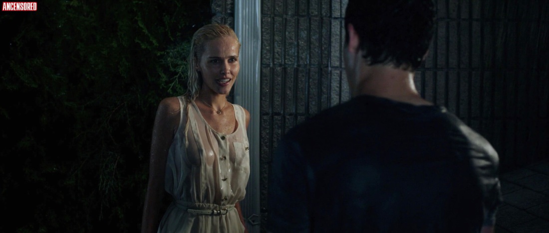 Изабель Лукас постельные сцены