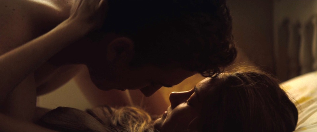 Голая Лили Джеймс (Lily James