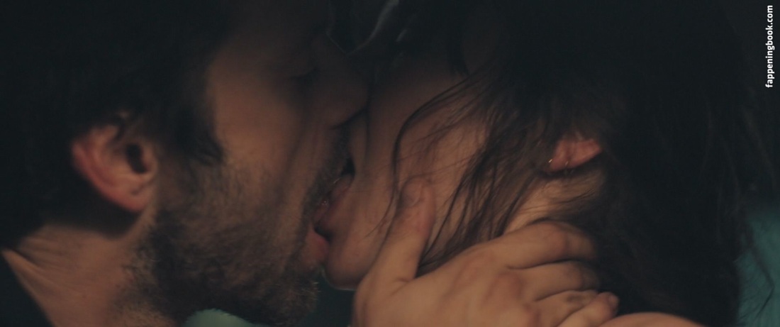 Шейлин Вудли постельные сцены