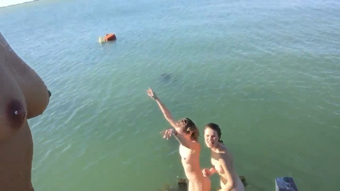 Шейлин Вудли голая в фильмах