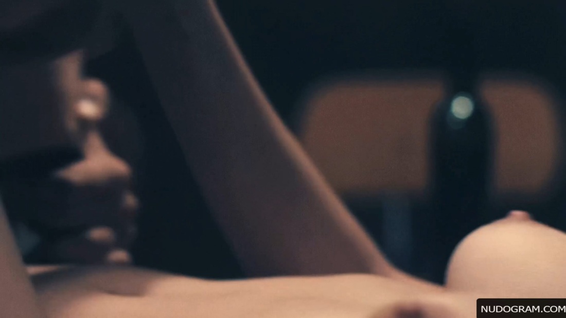 Шейлин Вудли постельные сцены