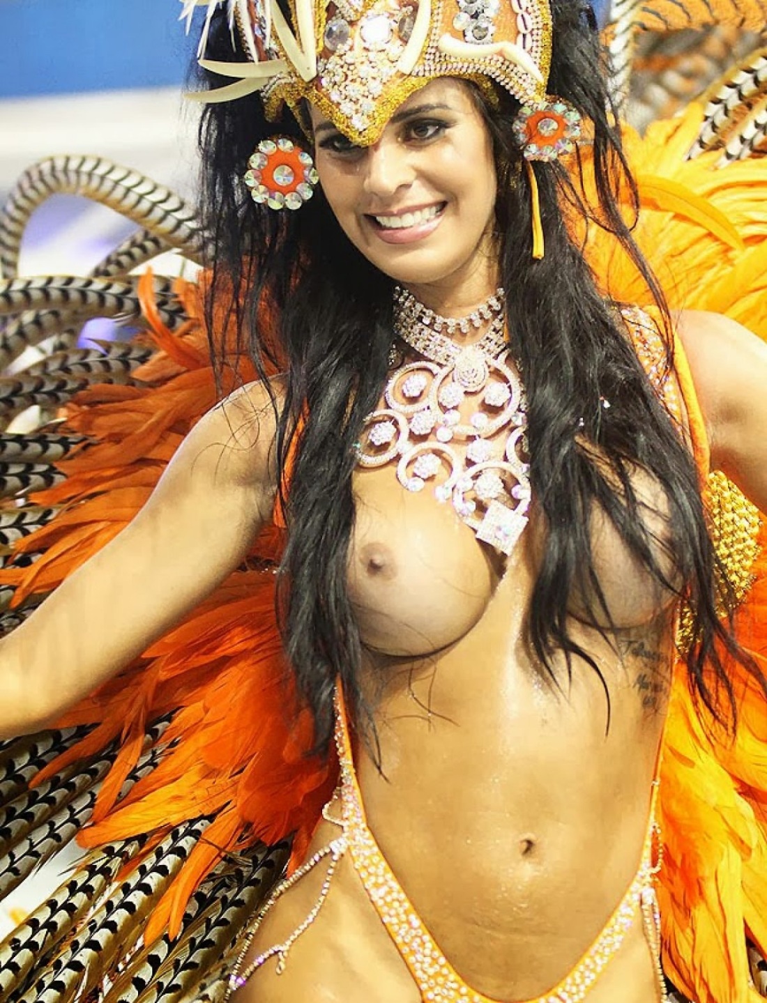 порно бразильском карнавале фото 41